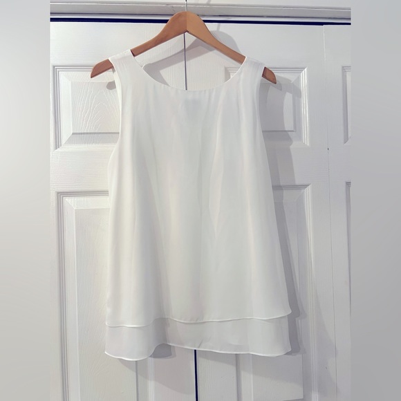 Flutter Top - Picture 3 of 3